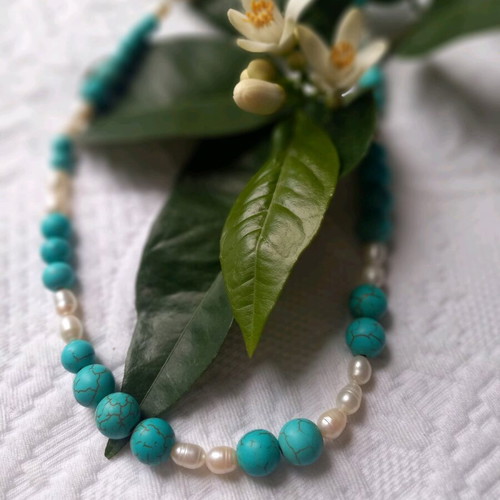 Necklace with freshwater pearls and turquoise 45cm like new