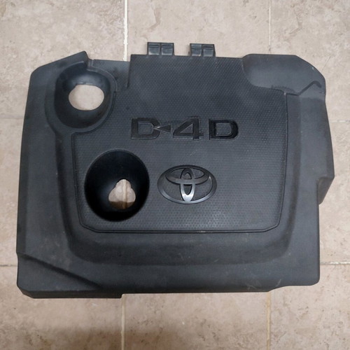 Toyota Auris D-4D Engine Plastic Cover used with broken bases