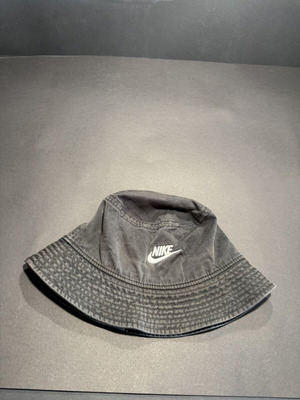 Nike black bucket hat L/XL like new