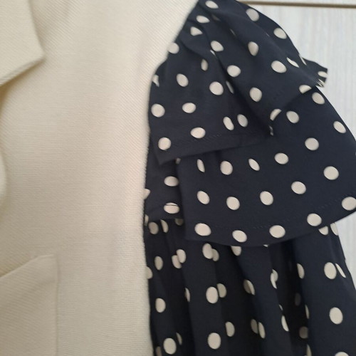 Moschino short-sleeve linen jacket like new, white with polka dot sleeves
