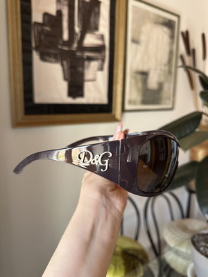 Y2K sunglasses like new, black and purple