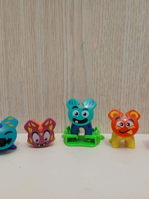 Kinder Surprise Joy figures miniatures used, set of spaceships and monsters