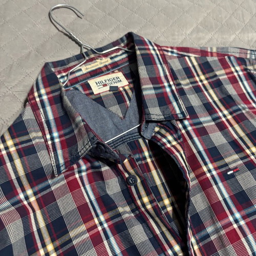 Tommy Hilfiger shirt new, size M, checkered