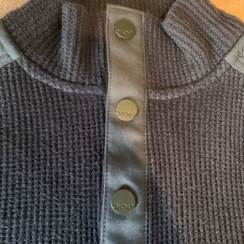 DKNY men's sweater size M like new, dark blue