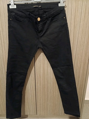 Stradivarius black pants size 40 like new, stretch material