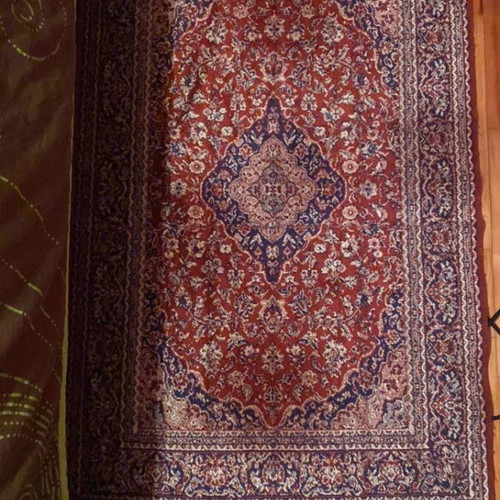 Summer viscose rug with 3 runners like new