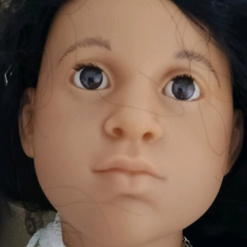 United Children of the World Doll 74 cm like new