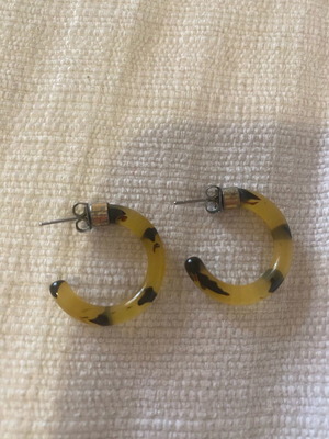 Earrings like new, black and yellow