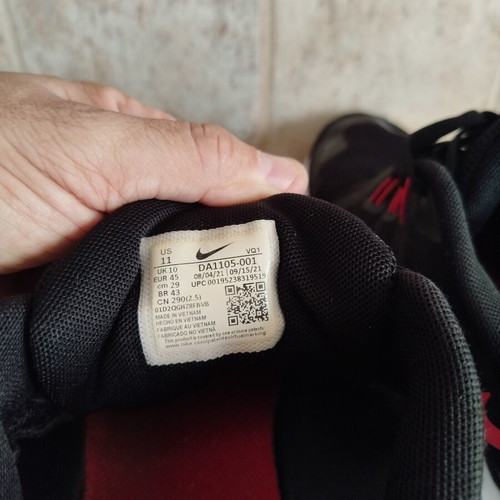 Nike running shoes size 45 used, black and red