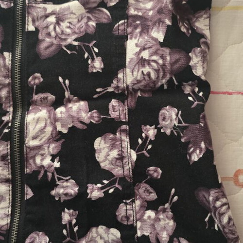 Strapless blouse like new, size M, black and pink