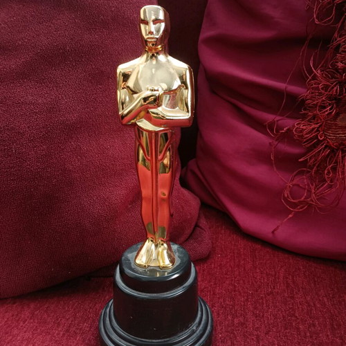 Oscar statuette like new, imitation from America