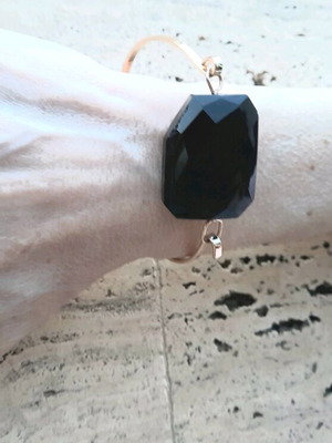 Massimo Dutti bracelet with black stone and gold steel new
