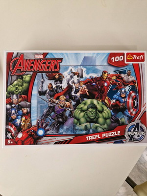 Avengers puzzle 100 pieces like new