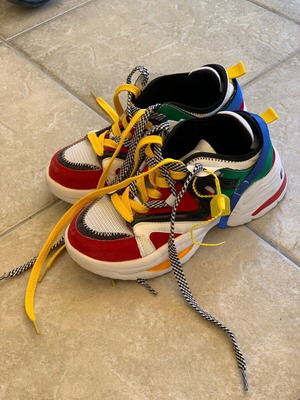 Athletic shoes used, multicolor, size 37
