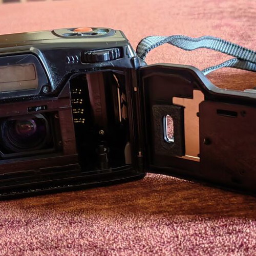 Pentax Zoom 70-X 35mm Film Camera