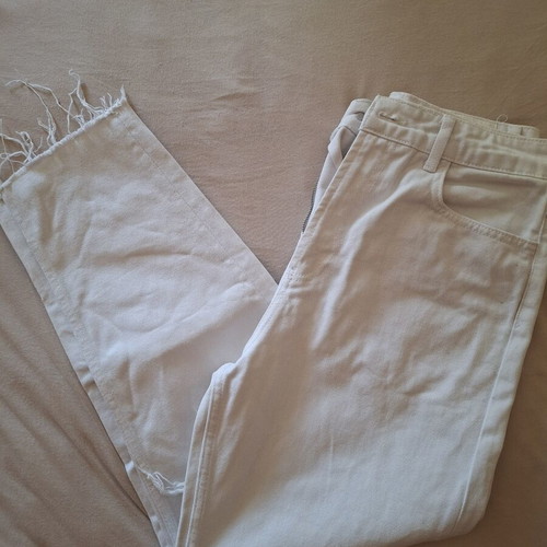 Mom high-waist white jeans with rips like new, Stradivarius, size M
