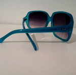 BSB women's sunglasses used with gradient lens and case