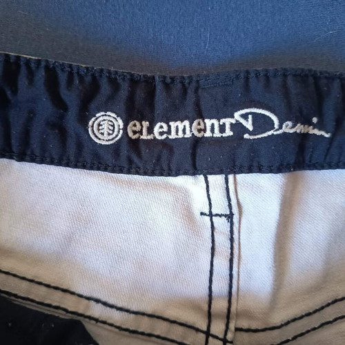 Element animal print shorts medium like new, multicolor