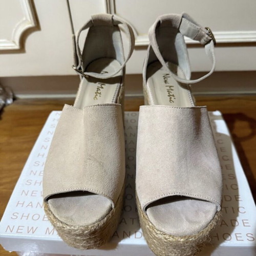 New Matic nude beige espadrilles with suede look, like new