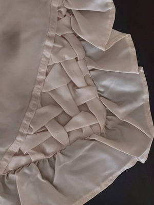 Satin bridal throw like new with large ruffle and exquisite design