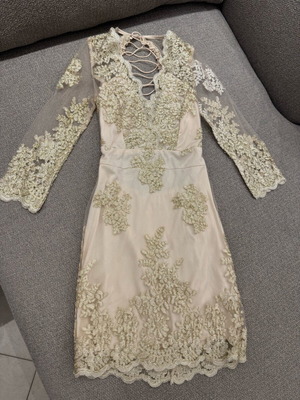Formal dress backless like new, size XS/Small, beige gold