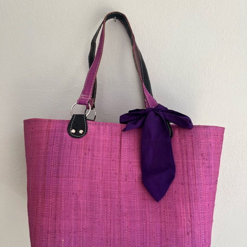 Straw beach bag with lilac scarf new
