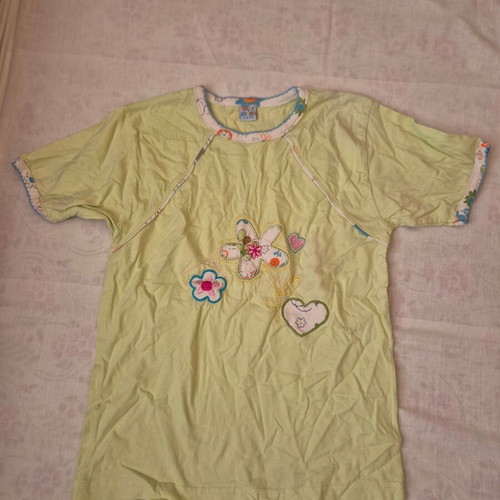 Children's T-shirt 9-10 years like new, light green