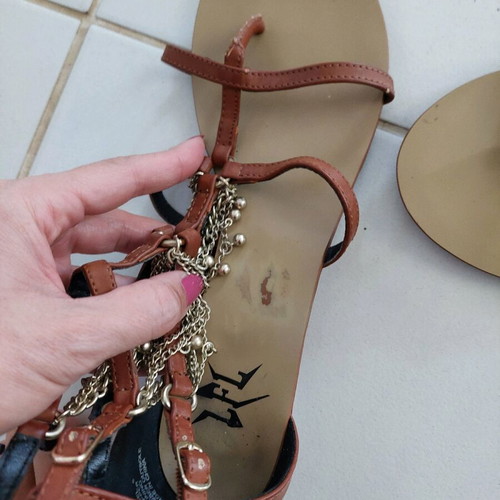 Flat sandals with chains, size 39, brown and gold