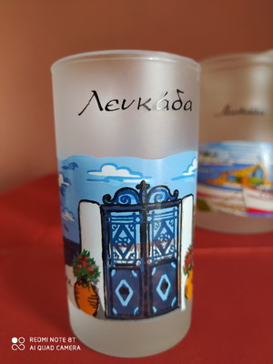 Кана с 4 чаши узо.