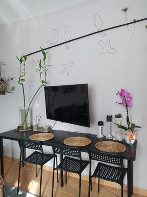 Dining table with chairs new