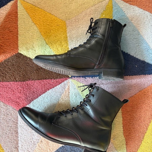 Leather boots The Workshop world like new, size 40, black