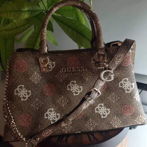 Guess Eliette Logo Girlfriend Satchel, latte logo multi