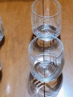 Whiskey Glasses set of 6 like new