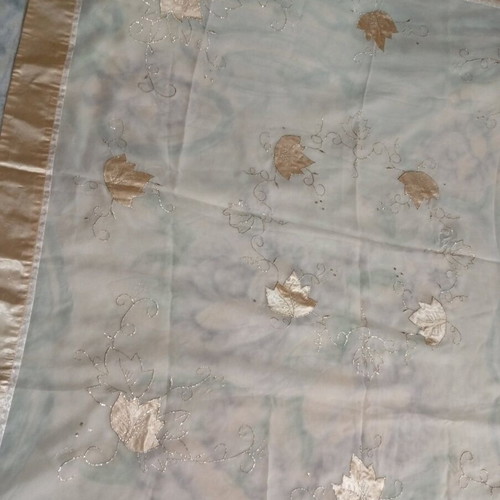 Tablecloth 1.32x1.32 slightly used