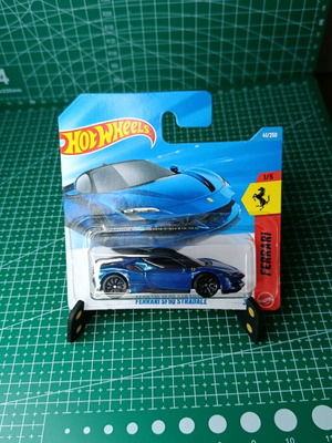 Hot Wheels Ferrari SF90 Stradale new