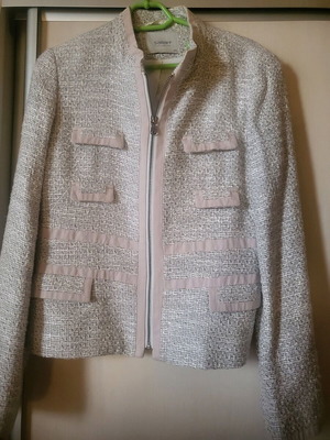 Sarah Lawrence transitional jacket with zipper like new