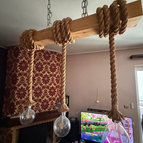 Ceiling lights like new with solid wood and adjustable chain