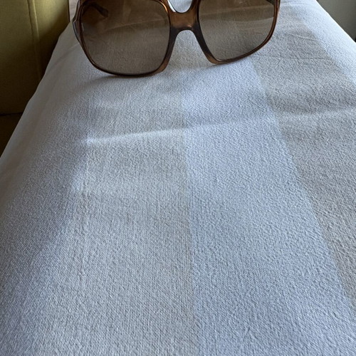 Vogue 2513-S sunglasses like new, brown and gold