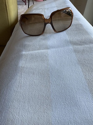 Vogue 2513-S sunglasses like new, brown and gold