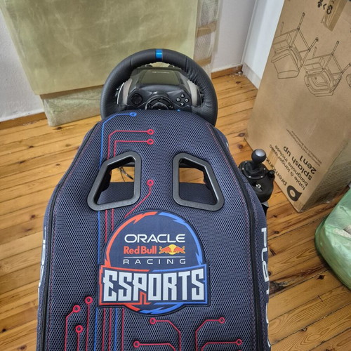 Playseat Red Bull Racing game seat with Logitech G29 wheel and gearshift, like new