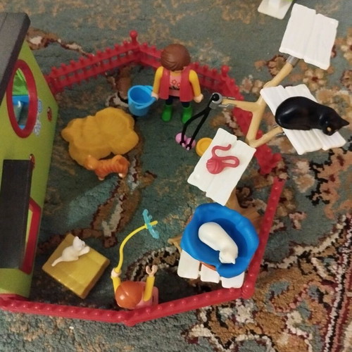 Playmobil animal care set like new