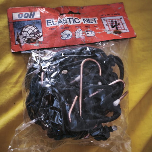 Elastic net with four hooks for luggage rack, helmet, or suitcases 35x35, new