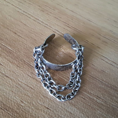 Clip-on earring used with silver chains