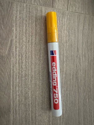 Edding 750 Oil Marker Yellow New, Permanent