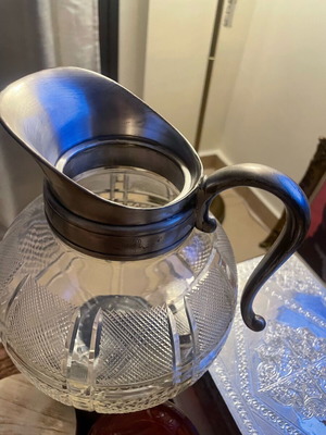 Crystal pitcher like new