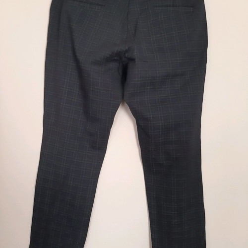 Fitted pants used, size XL, elastic fabric