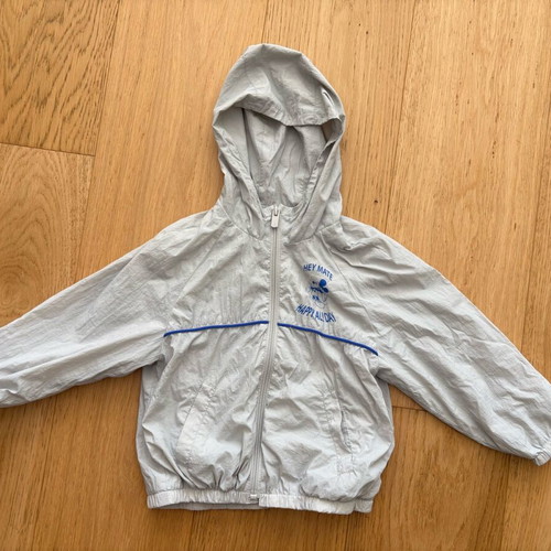Zara thin windbreaker jacket with hood for 4 years old, like new
