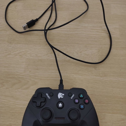 Roar R100WD wired gamepad for PC / PS3, black
