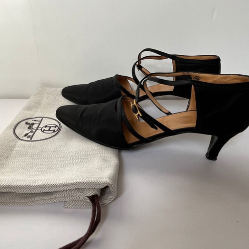 Hermes pumps used, size 38.5, black
