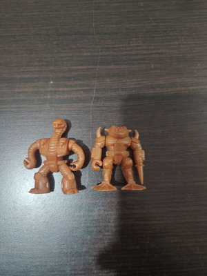 Teratomachoi Brown Frog and Snake figures like new